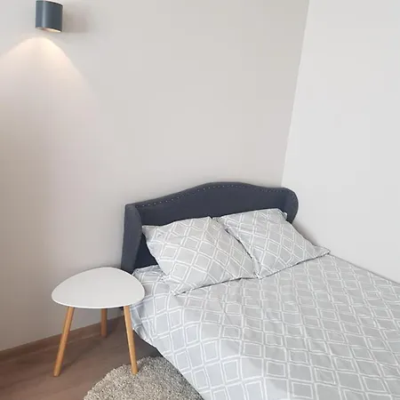 Rutu In Apartament *